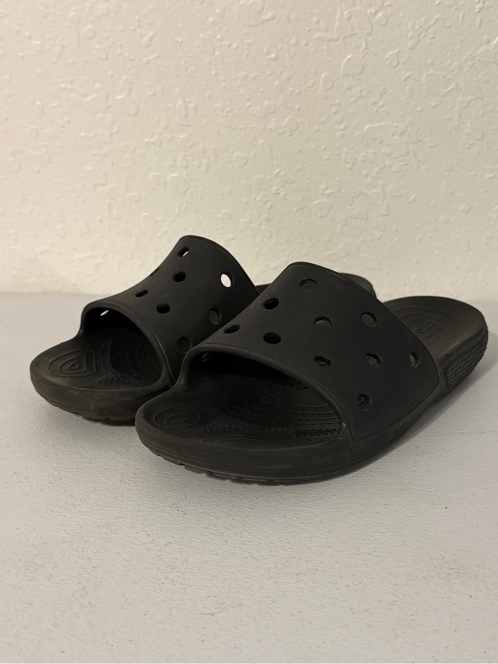 Crocs Classic Black Slides Sandals Slip On Men’s Size 6 / Women’s Size 8